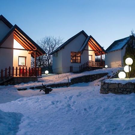 Holiday Home Jazacka Bajka Vrdnik Eksteriør billede